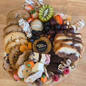 Small Dessert Platter (10 inch)