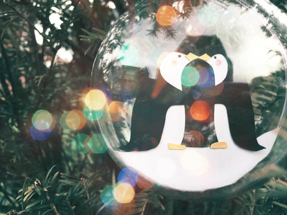 'Penguin pair christmas bauble'