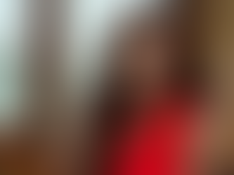 Interviewer EXCLUDED Ayo Edebiri From #METOO & #BLM, Only Adresses The White People Actors (Andrew Garfield & Julia Roberts