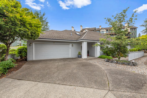 Single Story Living in Goldmont