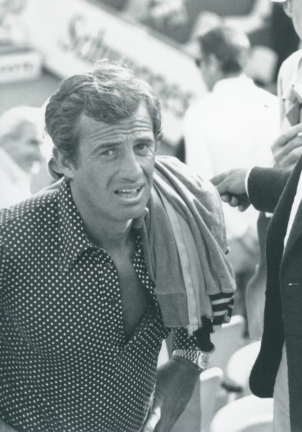 fbc266c4cf6cec5a2579025bd9290f4cdeaa184e_regine-tourres-fft.-jean-paul-belmondo-a-roland-g