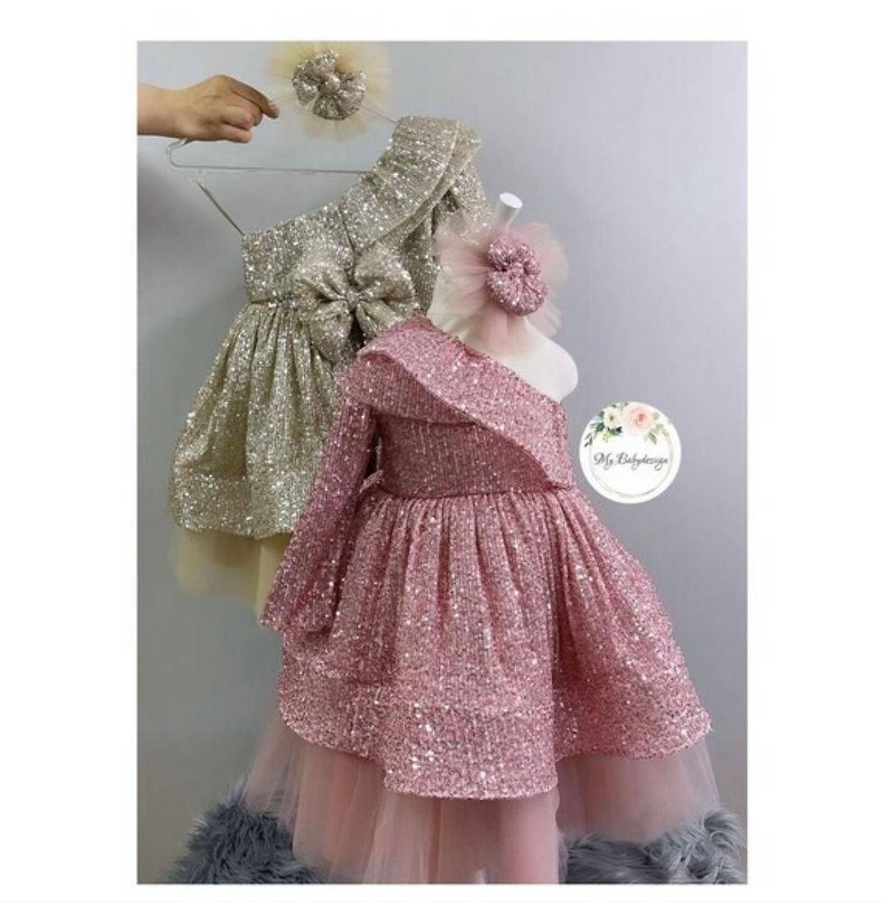 Robe à une manche pailletée, pour enfant