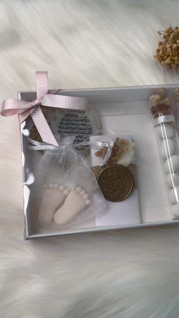 Miniature : Coffrets personnalisés avec savons en petits pieds 