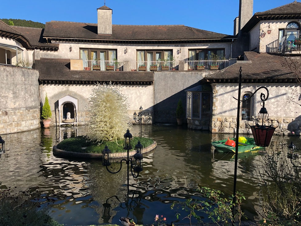 ガラスの森美術館