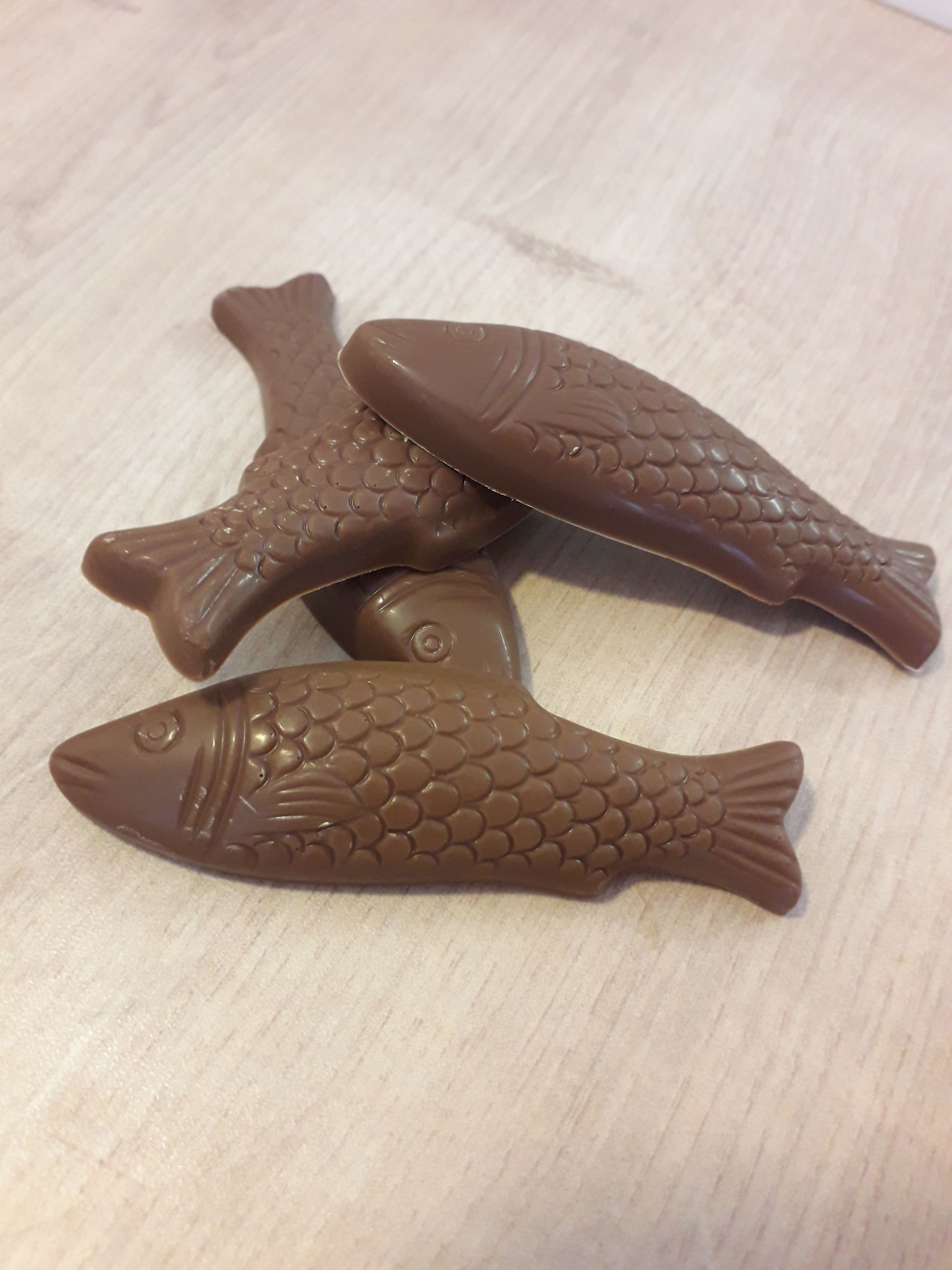 Classic chocolate fish's