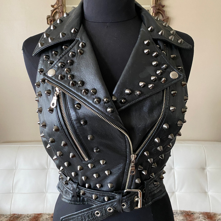 blk-blkvestfront.jpeg