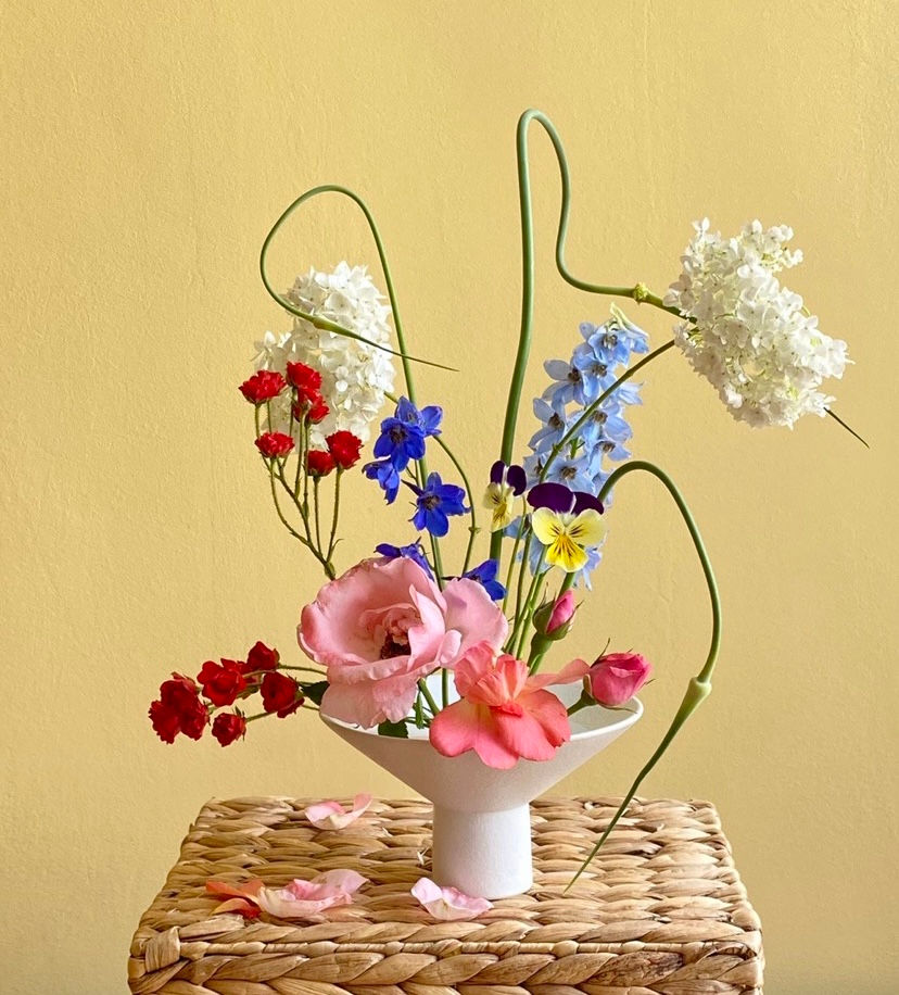 Миниатюра: Фарфоровая ваза в японском стиле (белая)