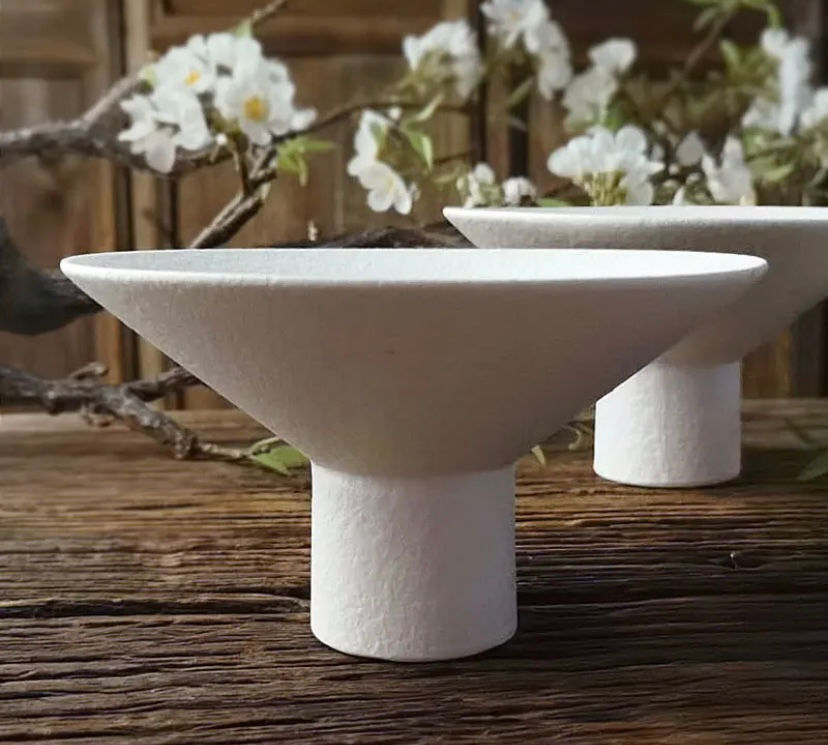 Миниатюра: Фарфоровая ваза в японском стиле (белая)