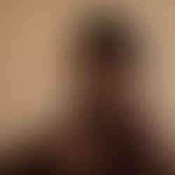 Galbi Triangle Earrings