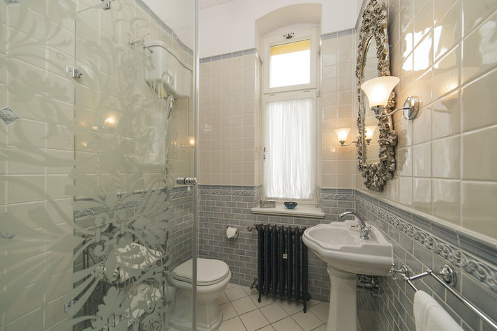 ApartmentSuperior5.jpg