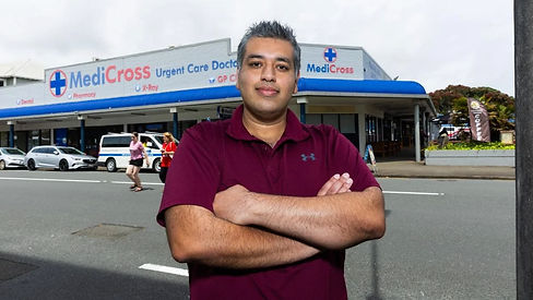Shah Aslam MediCross_edited.jpg