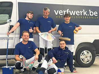 Schilders bij verfwerk bv
