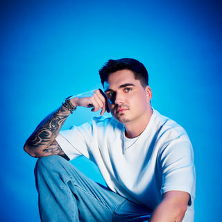 Record Producer & DJ SYNEKK during a photoshoot.