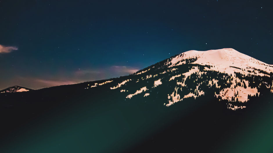 Breaking the Distance Lie