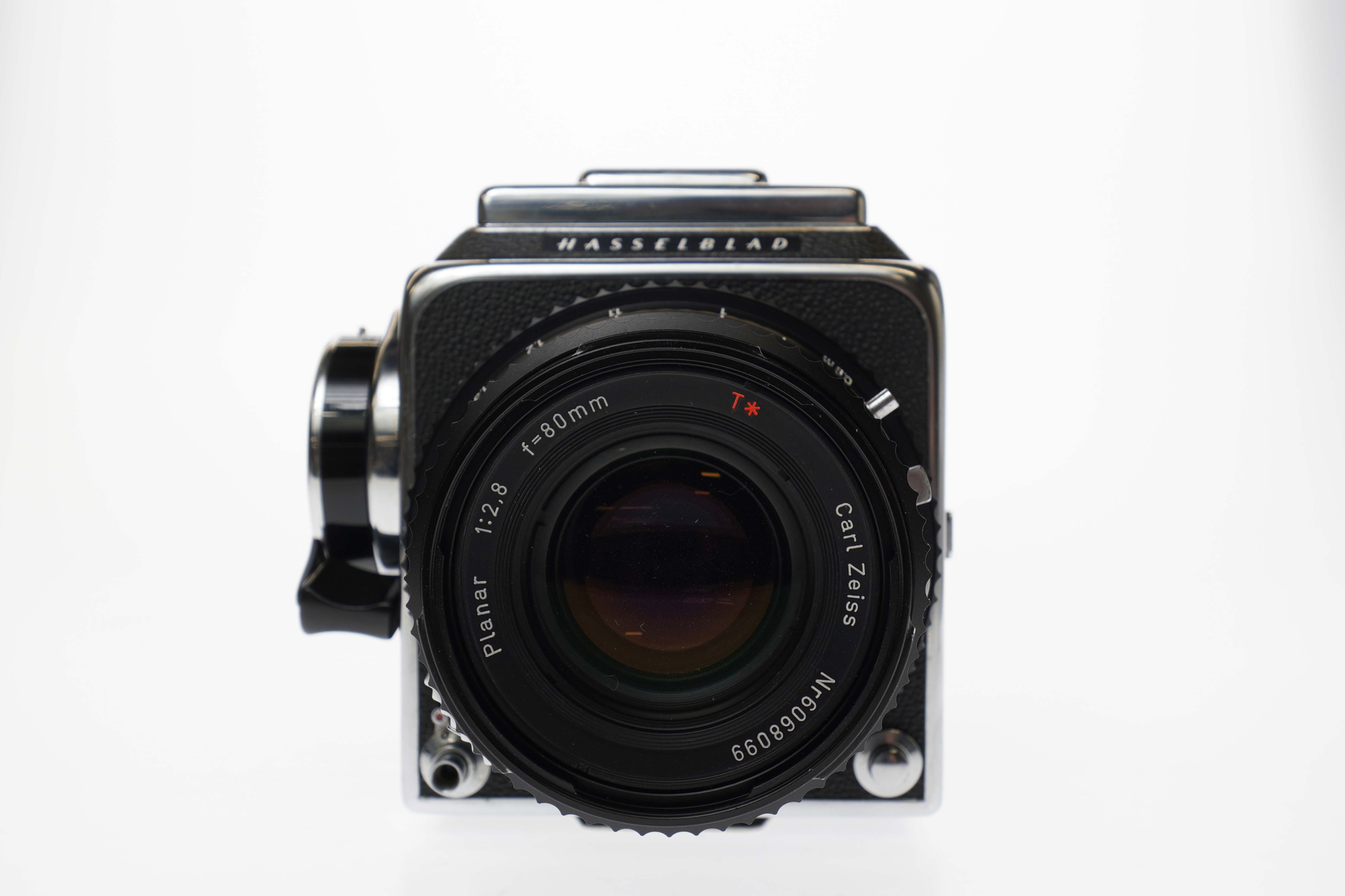 Hasselblad 500C/M 500cm with Carl Zeiss Planar C 80mm f/2.8 T* Black Lens
