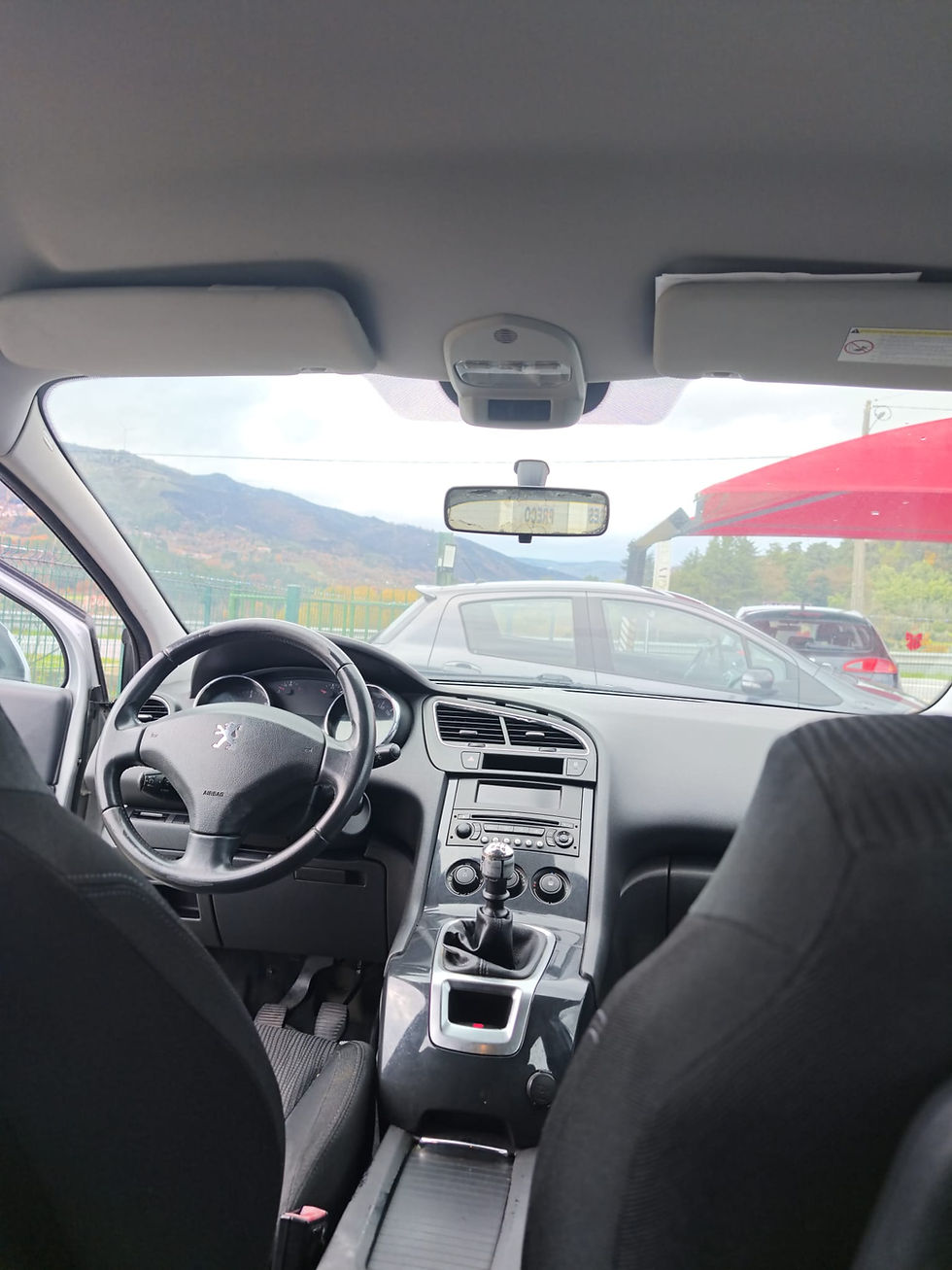 Miniatura: Peugeot 5008 1.6 HDI Allure