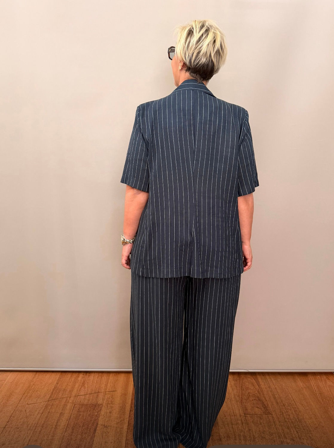 Tailleur fashion con giacca mezza manica
