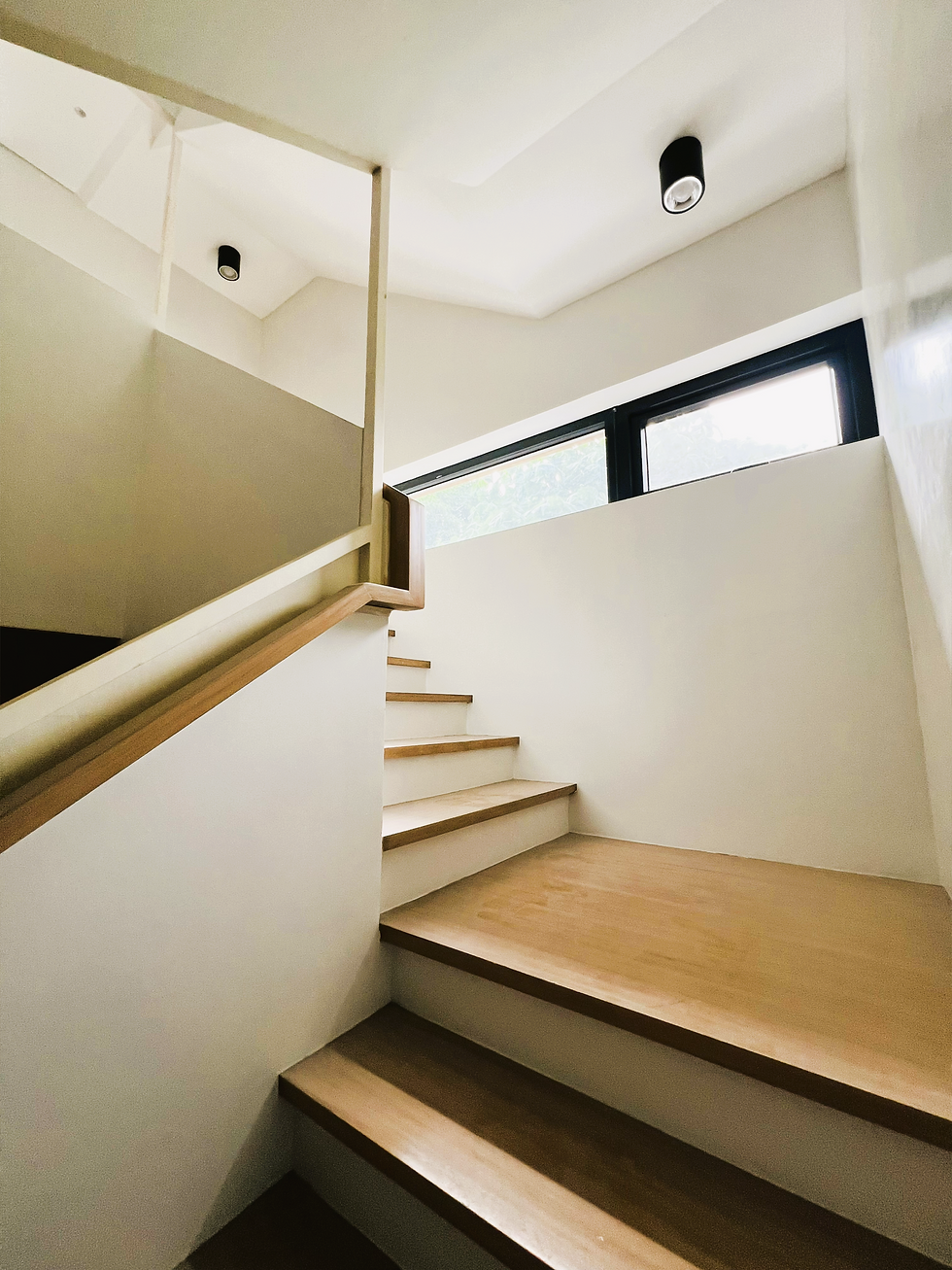 縮圖：GR527 Pre-Selling 4-6 Car Townhouse For Sale near Quezon City and San Juan Area