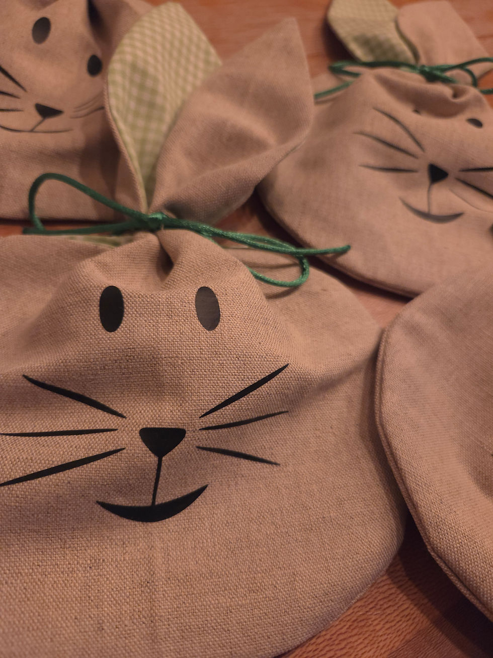 Miniaturbild: Schmunzelhasentasche