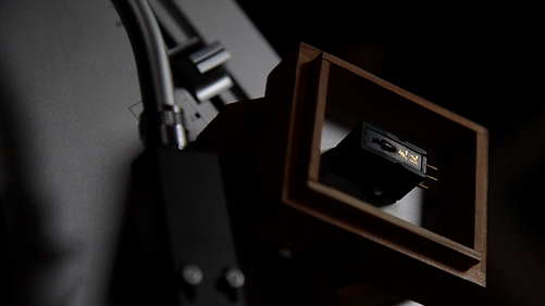 KOETSU_landing page_no logo.png