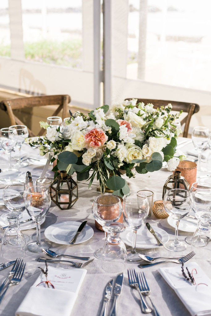 gold centerpiece