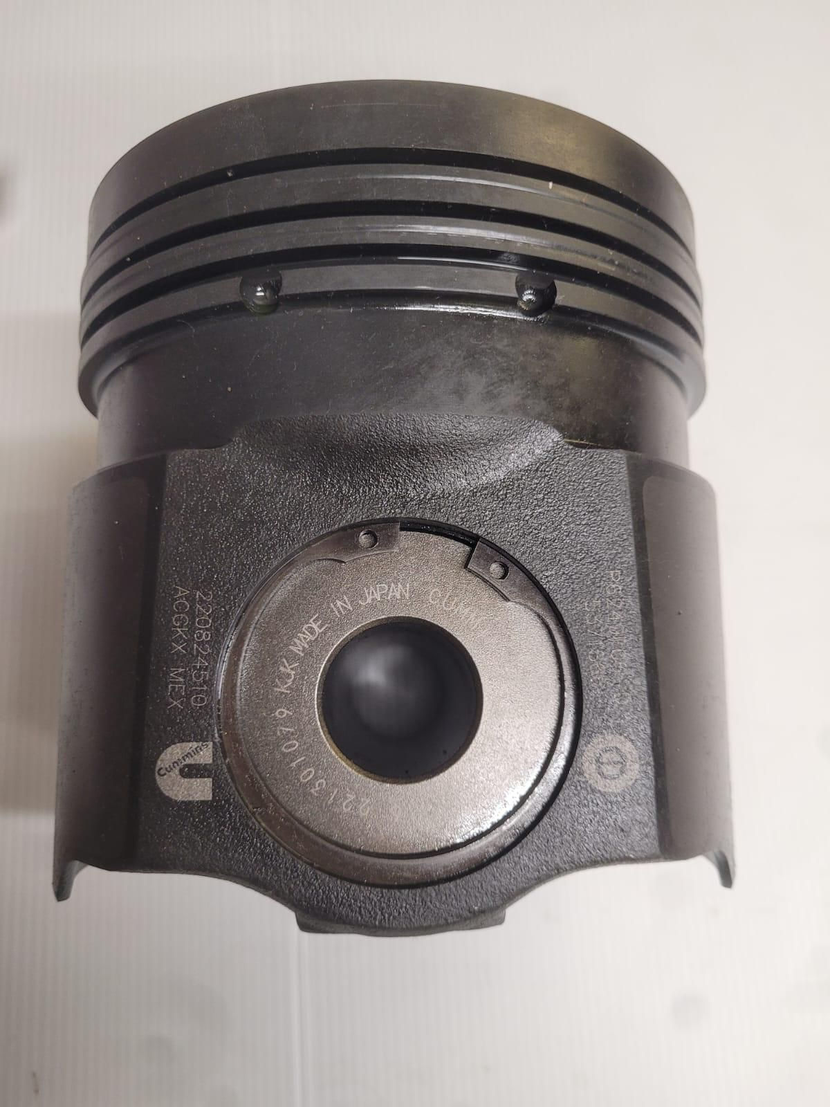 Cummins Pistons 5579186