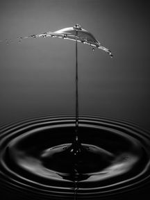 Waterdrop Collision, B&W