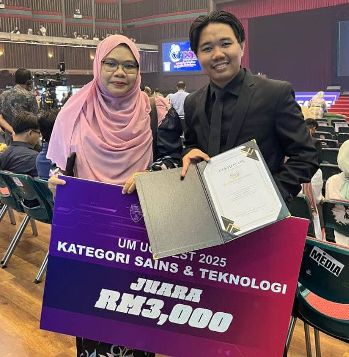 Janting Anak Tingom and Dr Suhana Koting