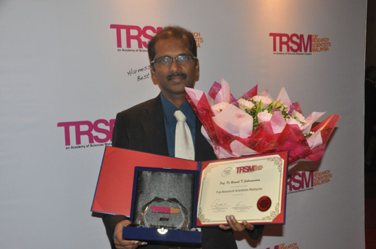 Top Research Scientist 2014 Award.