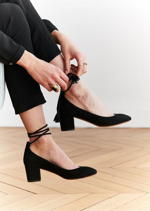 calzado tacon bajo heels zapatos shoes sholover moda fashion tendencia estilo clasico revista magazine