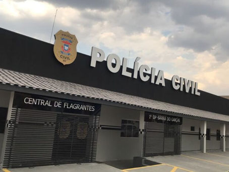 Homem é preso dentro da delegacia após ameaçar ex-companheira durante denúncia em Barra do Garças