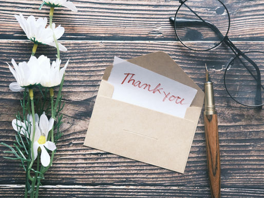 100 Thoughtful Messages to Write in Your Sympathy Card