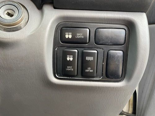 Double Switch Panel [105 Series Pov Pack] | Willslandcruisermods