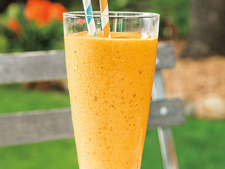 Mango Date Frozen Yogurt Smoothie