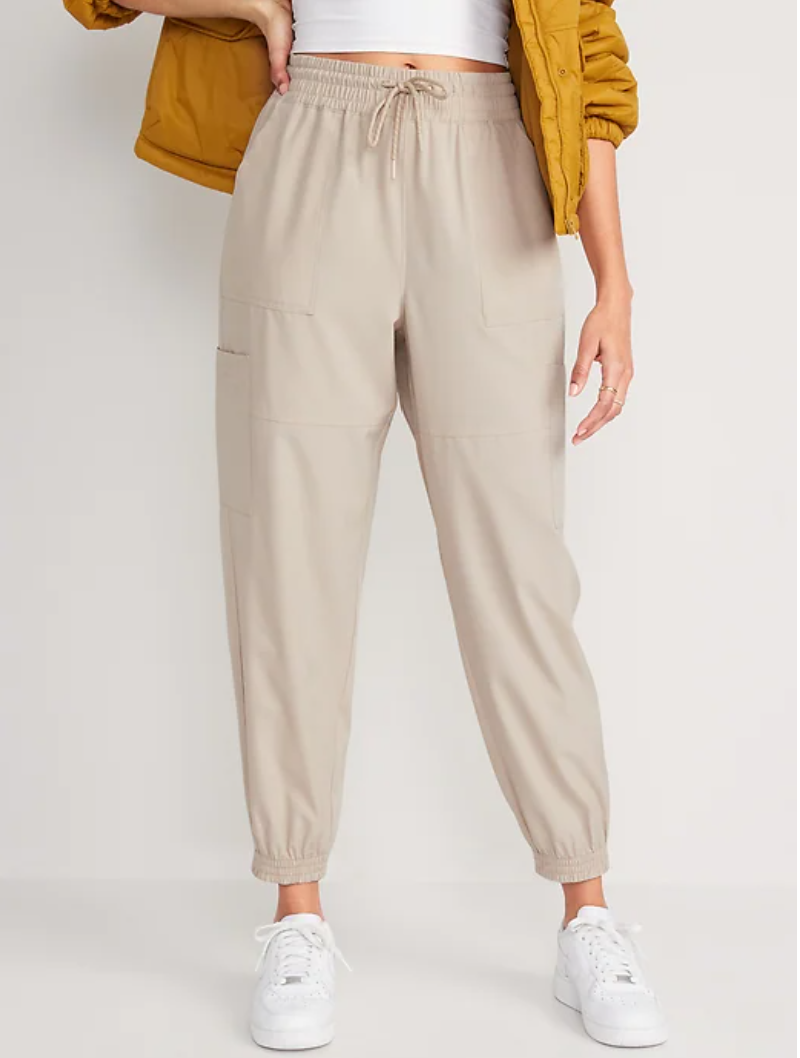 women lower half wearing khaki joggers