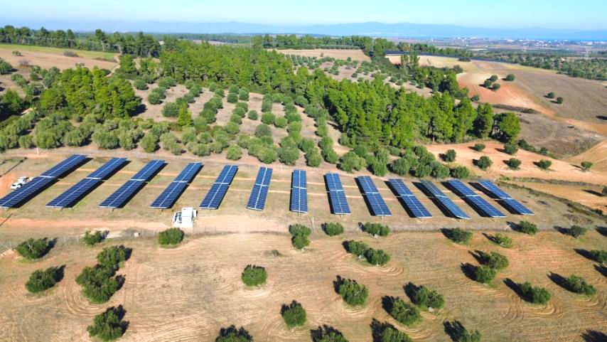 Τράκερ φωτοβολταϊκών STS Raptor X‑1 εγκατεστημένος στην Χαλκιδική