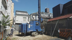 ☆☆現場便り☆☆　西宮染殿町計画(作）杭工事は無事完了し、現在　基礎掘削作業を進めています。引き続き　第3者災害と重機災害の防止を第1に進めます。