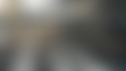 ☆☆現場便り☆☆西宮作業所は１１月６日に無事、基礎（耐圧盤）のコンクリートが打設出来ました。これからいよいよ、地上の作業に成ります。第三者災害に充分に注意します。