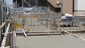 ☆☆現場便り☆☆大阪敷津西の現場晴天で4階のコンクリート完了です、残すはあと1フロアーです。