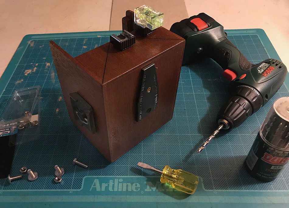 Little_G_Pinhole_Modifying01