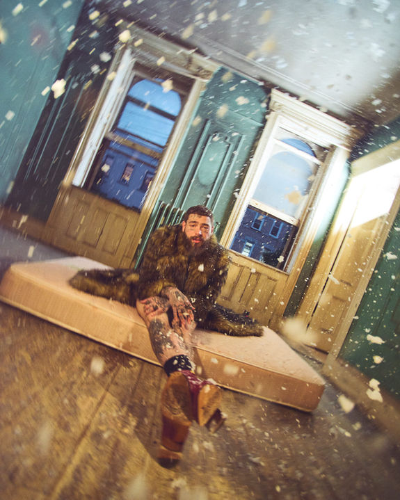 20230616_CR_Post_Malone_Mattress_Wide_0143_02_RGB-1638x2048.jpg