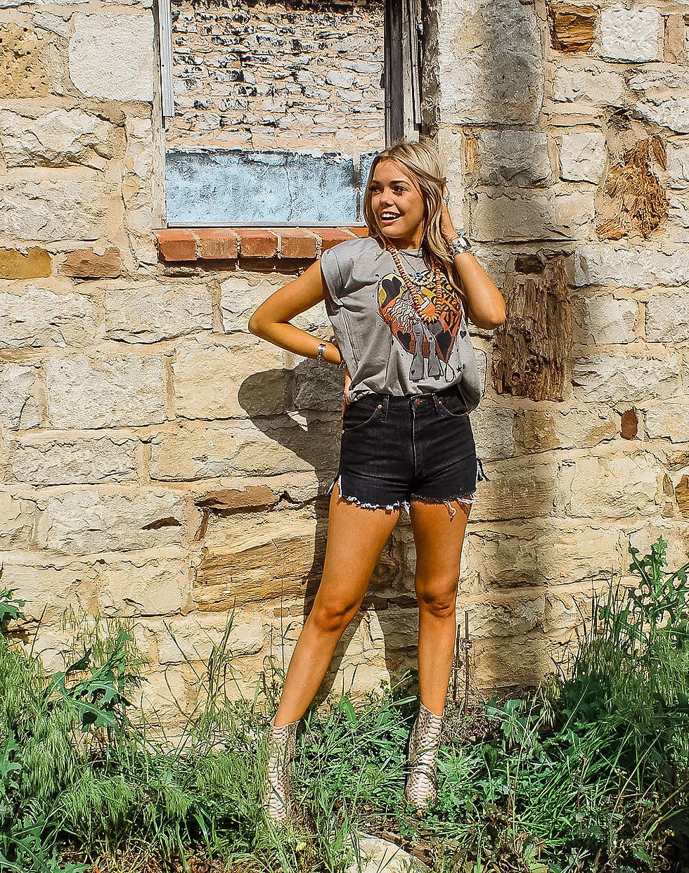 Thumbnail: Black Hearted Gypsy Heather Grey Rolled Sleeve Tee 