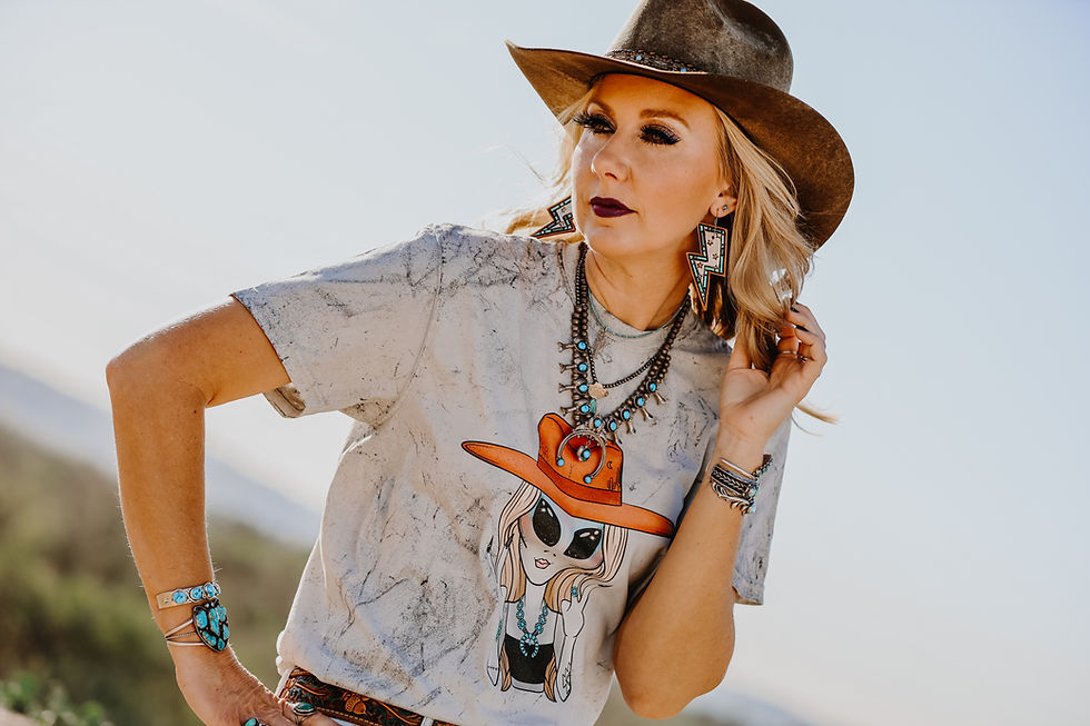 Alien's Love Turquoise Too Smoke Colorblast Tee