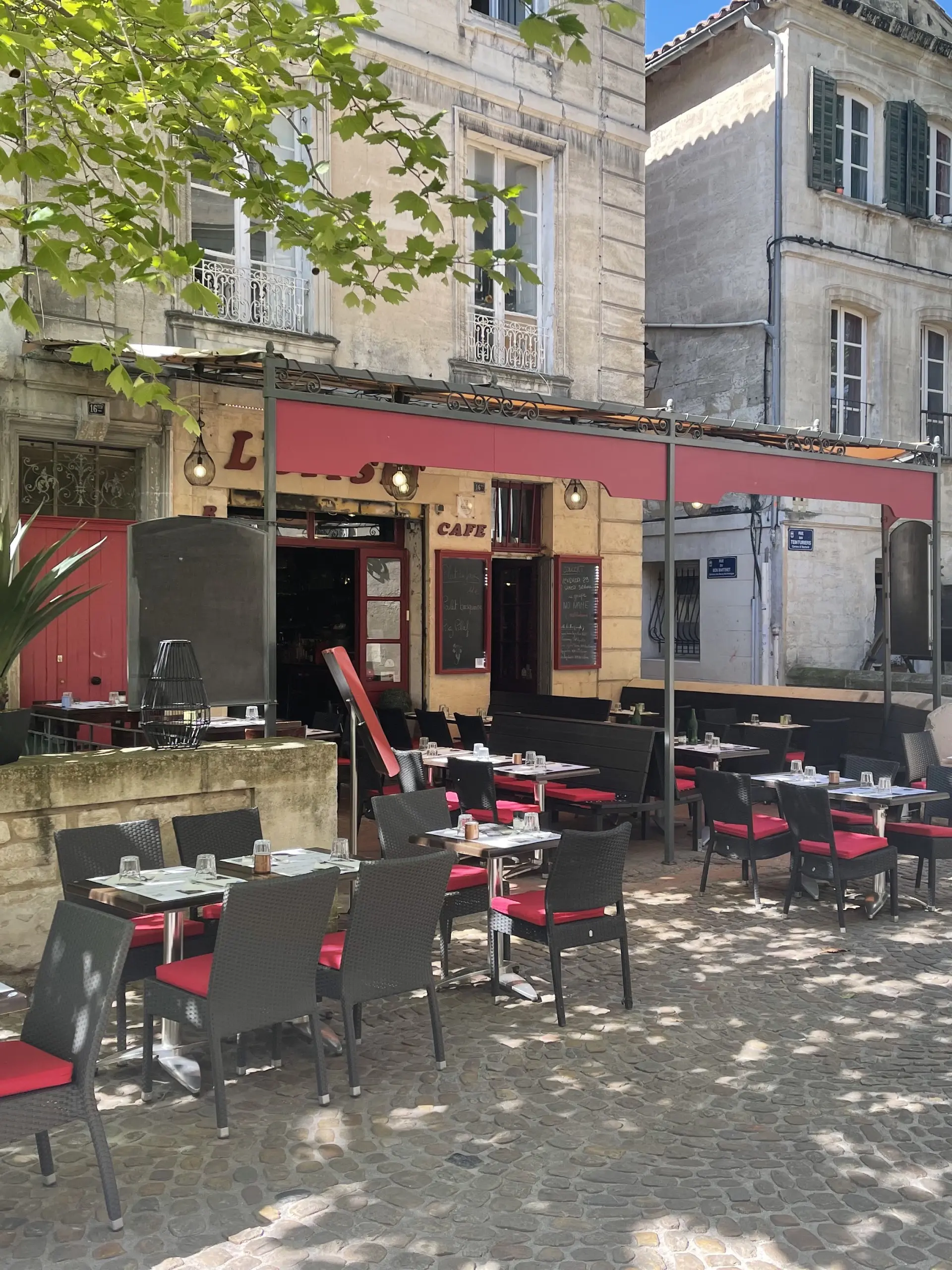 L'offset restaurant Avignon Rue des teinturiers