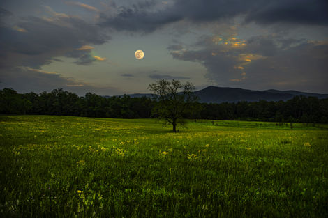 A Smoky Mountain Moonrise