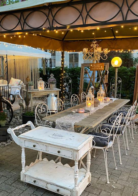 Terrasse Abend Thun.jpeg