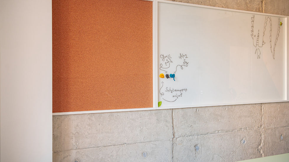 Aménagement bureau sur mesure, mobilier de bureau personnalisé, design intérieur entreprise, agencement professionnel, conception de bureaux modernes, fabrication mobilier haut de gamme, espace de travail ergonomique, optimisation d’espace, laquage sur mesure, mobilier acoustique, bureau sur mesure, décoration bureaux entreprise, aménagement open space, mobilier design, agencement espace professionnel, conception sur mesure, meubles haut de gamme, fabrication française, NEKA Concept, mobilier entreprise personnalisé, agencement bureaux, mobilier ergonomique, design contemporain, espace de travail inspirant, mobilier fonctionnel, meubles professionnels, solutions d’aménagement bureau.