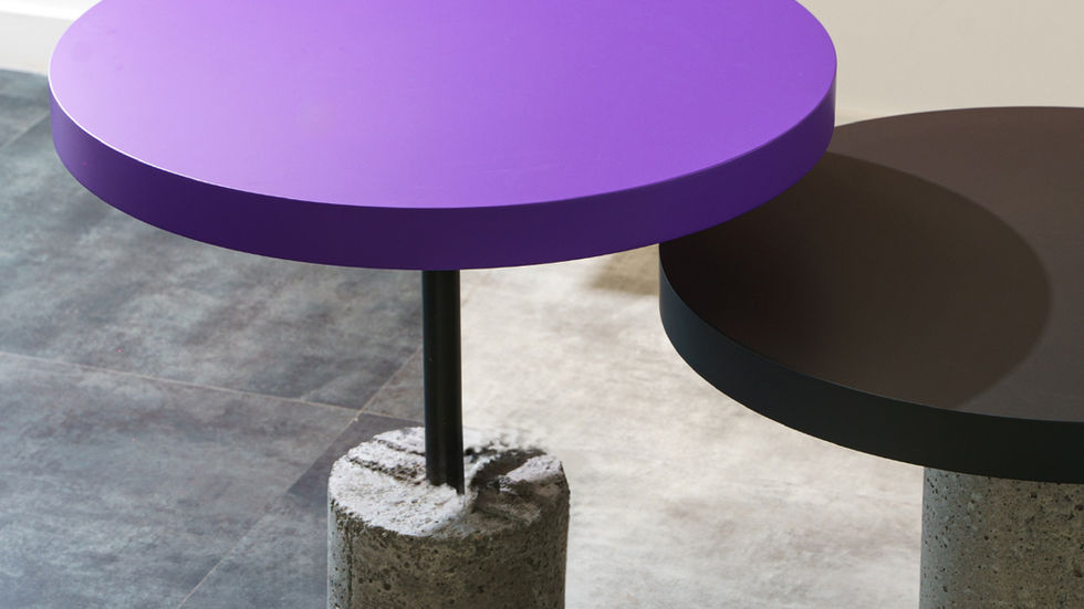 Aménagement bureau sur mesure, mobilier de bureau personnalisé, design intérieur, agencement professionnel, espace de travail moderne, studio de communication, atmosphère numérique, bureau dynamique, couleurs audacieuses, mobilier haut de gamme, conception minimaliste, touches d’originalité, mobilier ergonomique, agencement espace professionnel, bureaux innovants, décoration entreprise, NEKA Concept, optimisation d’espace, mobilier fonctionnel, design contemporain, bureaux connectés, mobilier design, fabrication sur mesure.