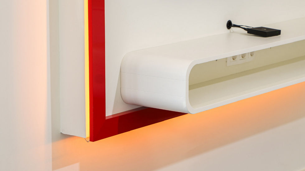 Aménagement bureau sur mesure, mobilier de bureau personnalisé, design intérieur, agencement professionnel, espace de travail moderne, studio de communication, atmosphère numérique, bureau dynamique, couleurs audacieuses, mobilier haut de gamme, conception minimaliste, touches d’originalité, mobilier ergonomique, agencement espace professionnel, bureaux innovants, décoration entreprise, NEKA Concept, optimisation d’espace, mobilier fonctionnel, design contemporain, bureaux connectés, mobilier design, fabrication sur mesure.