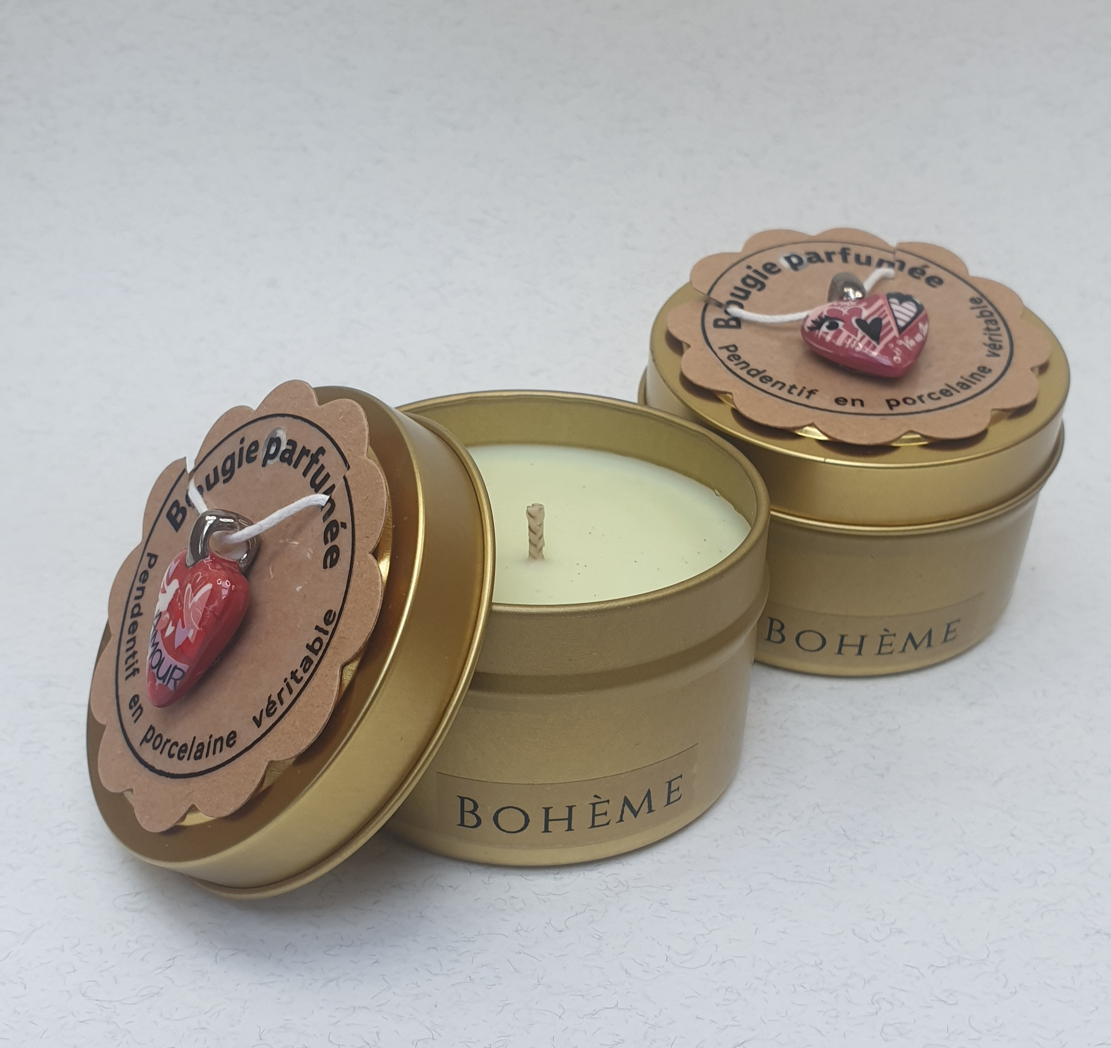 Bougie "Bohème" avec pendentif Cœur en porcelaine véritable
